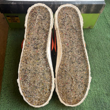 Load image into Gallery viewer, Nike Readymade Blazers Size 13
