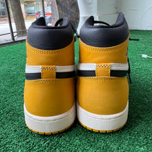 Load image into Gallery viewer, Jordan Ochre 1s Size 10
