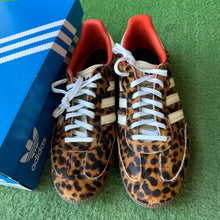 Load image into Gallery viewer, Adidas Preloved Red Leopard Sambas Size 11W/9.5M
