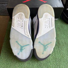 Load image into Gallery viewer, Jordan Grape 5s Size 10
