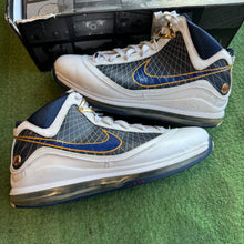 Load image into Gallery viewer, Nike LeBron Midnight Navy 7s Size 10
