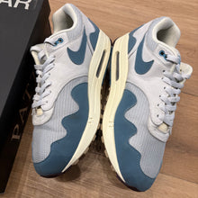Load image into Gallery viewer, Nike Patta Waves Noise Aqua Air Max 1s Size 12.5
