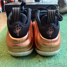 Load image into Gallery viewer, Nike Copper Foamposites Size 12.5
