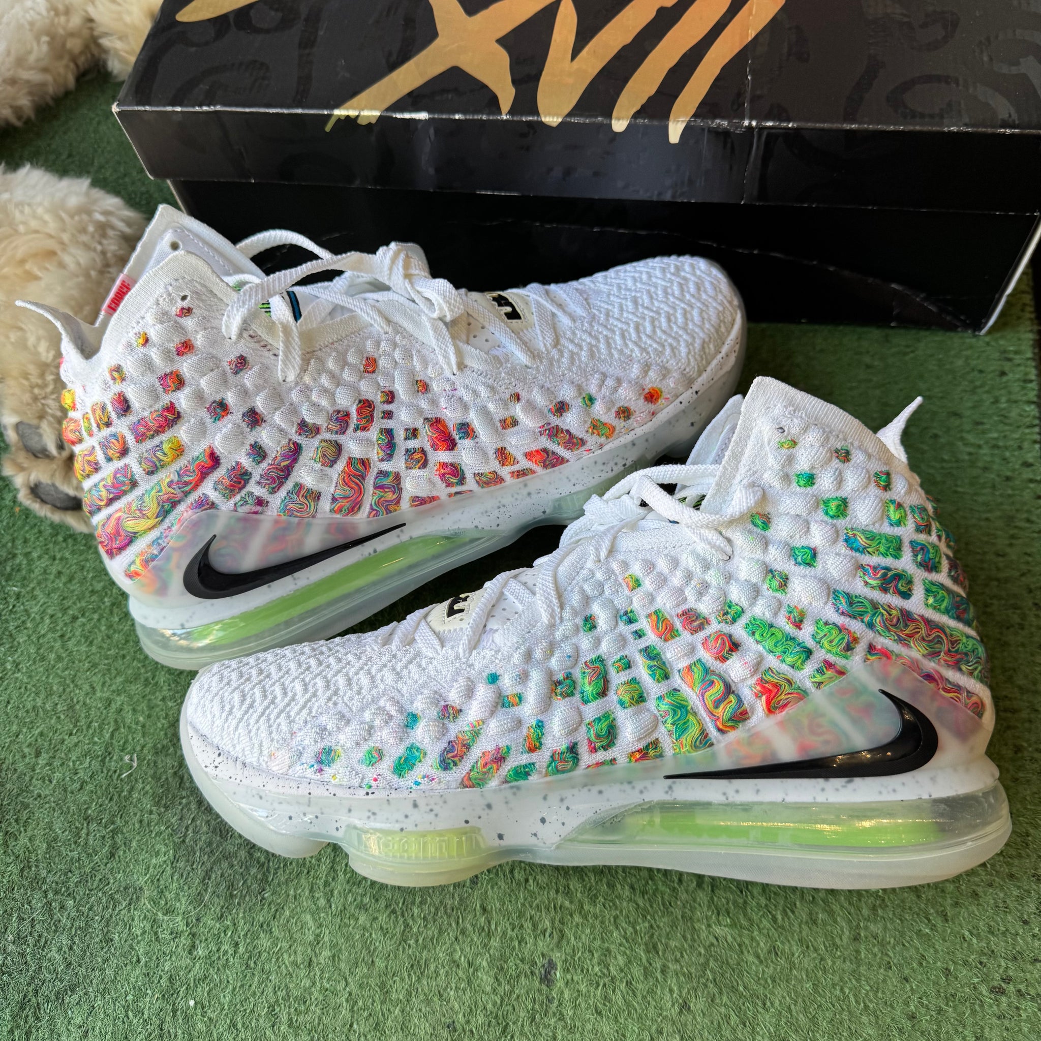 Nike LeBron Air Command Force 17s Size 10 – My Cuzin Vintage Cleveland