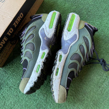 Load image into Gallery viewer, Nike Air Max Terrascapes Plus Size 9
