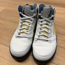 Load image into Gallery viewer, Jordan A Ma Maniere Dawn 5s Size 13W/11.5M
