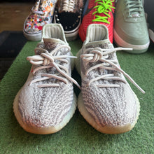 Load image into Gallery viewer, Adidas Yeezy Blue Tint 350 V2s Size 5
