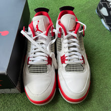Load image into Gallery viewer, Jordan Fire Red 4s Size 11
