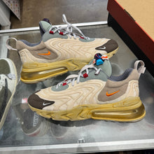 Load image into Gallery viewer, Nike Travis Scott Air Max 270s Size 10
