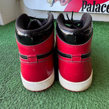 Load image into Gallery viewer, Jordan Patent Bred 1s Size 9
