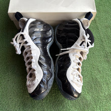 Load image into Gallery viewer, Nike Concord Foamposites Size 10.5
