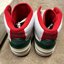 Load image into Gallery viewer, Jordan Origins 2s Size 10.5
