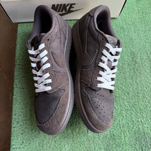 Load image into Gallery viewer, Jordan Travis Scott Velvet Brown Low 1s Size 11
