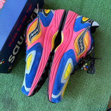 Load image into Gallery viewer, Saucony Jae Tips Grid Jazz 9s Size 14

