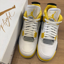 Load image into Gallery viewer, Jordan Yellow Sulfur 4s Size 8.5W/7M

