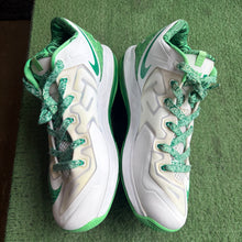 Load image into Gallery viewer, Nike LeBron Easter Low 11s Size 11.5
