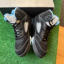 Load image into Gallery viewer, Jordan University Blue 5s Size 11
