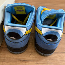 Load image into Gallery viewer, Nike SB Powerpuff Girls Bubbles Low Dunks Size 10

