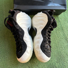 Load image into Gallery viewer, Nike Pearl Foamposite Pros Size 11.5
