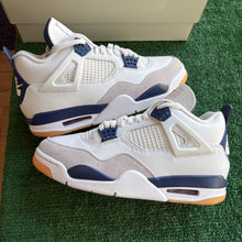 Load image into Gallery viewer, Jordan SB Navy 4s Size 9.5

