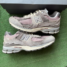 Load image into Gallery viewer, New Balance Protection Pack Lunar Year 2002Rs Size 10
