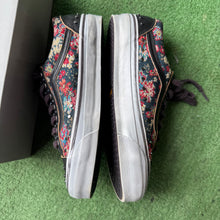 Load image into Gallery viewer, Vans Floral Rivets Old Skool 36s Size 11
