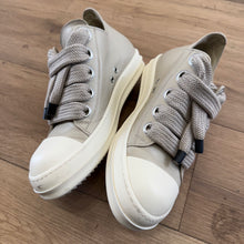 Load image into Gallery viewer, Rick Owens Jumbo Lace Ramones Size 41.5
