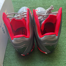 Load image into Gallery viewer, Nike LeBron Team 11s Size 12
