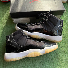 Load image into Gallery viewer, Jordan Jubilee 11s Size 6Y
