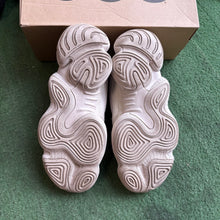 Load image into Gallery viewer, Yeezy Blush 500s Size 10.5
