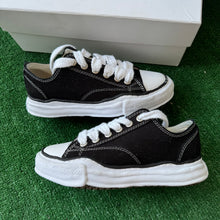 Load image into Gallery viewer, Maison Mihara Peterson OG Sole Canvas Lows Size 38
