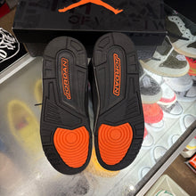 Load image into Gallery viewer, Jordan Fear 3s Size 6.5Y
