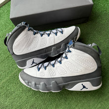 Load image into Gallery viewer, Jordan Flint 9s Size 12
