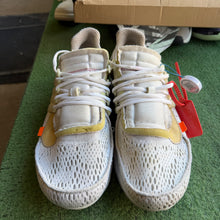 Load image into Gallery viewer, Nike Off White White Prestos Size 12
