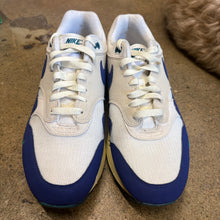 Load image into Gallery viewer, Nike Athletic Department Air Max 1s Size 9.5
