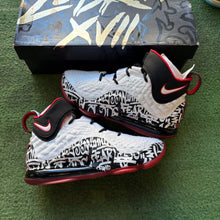 Load image into Gallery viewer, Nike LeBron Graffiti 17s Size 7
