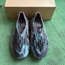 Load image into Gallery viewer, Yeezy MX Cinder Foam Runners Size 12
