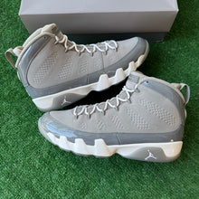 Load image into Gallery viewer, Jordan Cool Grey 9s Size 11.5

