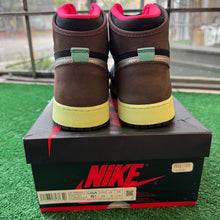 Load image into Gallery viewer, Jordan Bio Hack 1s Size 6.5Y
