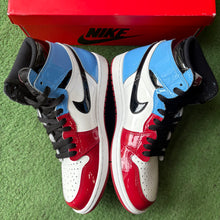 Load image into Gallery viewer, Jordan Fearless UNC To Chicago 1s Size 7.5
