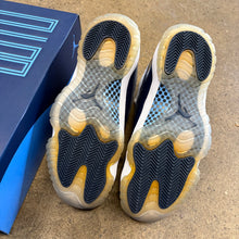 Load image into Gallery viewer, Jordan UNC Win Like 82s Size 8
