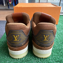 Load image into Gallery viewer, Louis Vuitton Trainers Size 8UK
