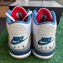 Load image into Gallery viewer, Jordan True Blue 3s Size 9.5

