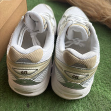 Load image into Gallery viewer, ASICS Putty GT-2160s Size 8
