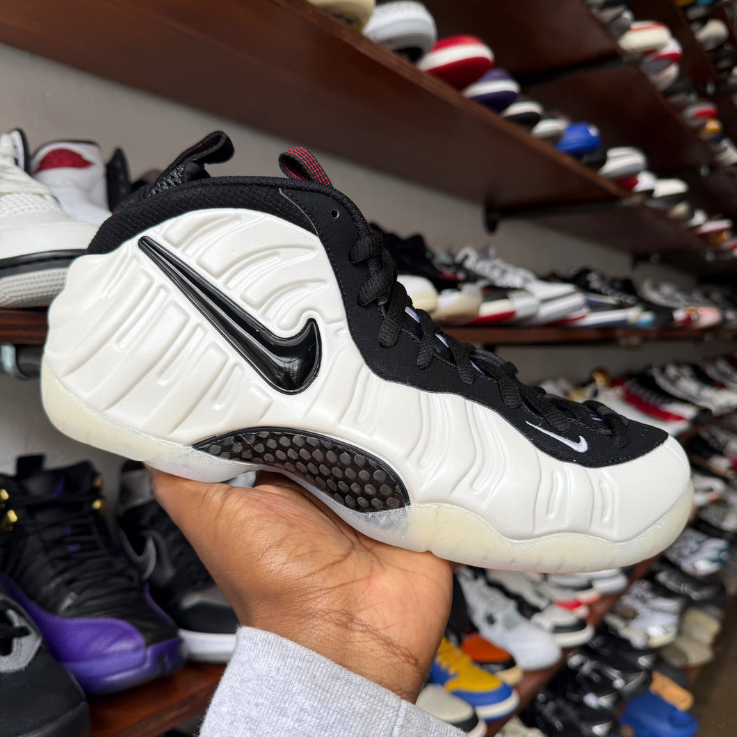 Nike Pearl Foamposites Size 9.5