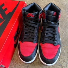 Load image into Gallery viewer, Jordan Satin Bred 1s Size 9W/7.5M
