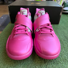 Load image into Gallery viewer, Nike Aunt Pearl KD 4s Size 9.5
