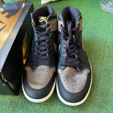 Load image into Gallery viewer, Jordan Palomino 1s Size 9.5
