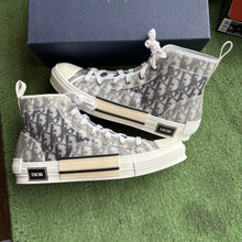 Load image into Gallery viewer, Dior B23s Size 46
