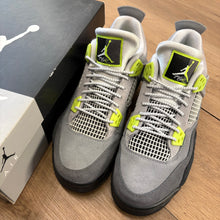 Load image into Gallery viewer, Jordan Neon 4s Size 6.5Y
